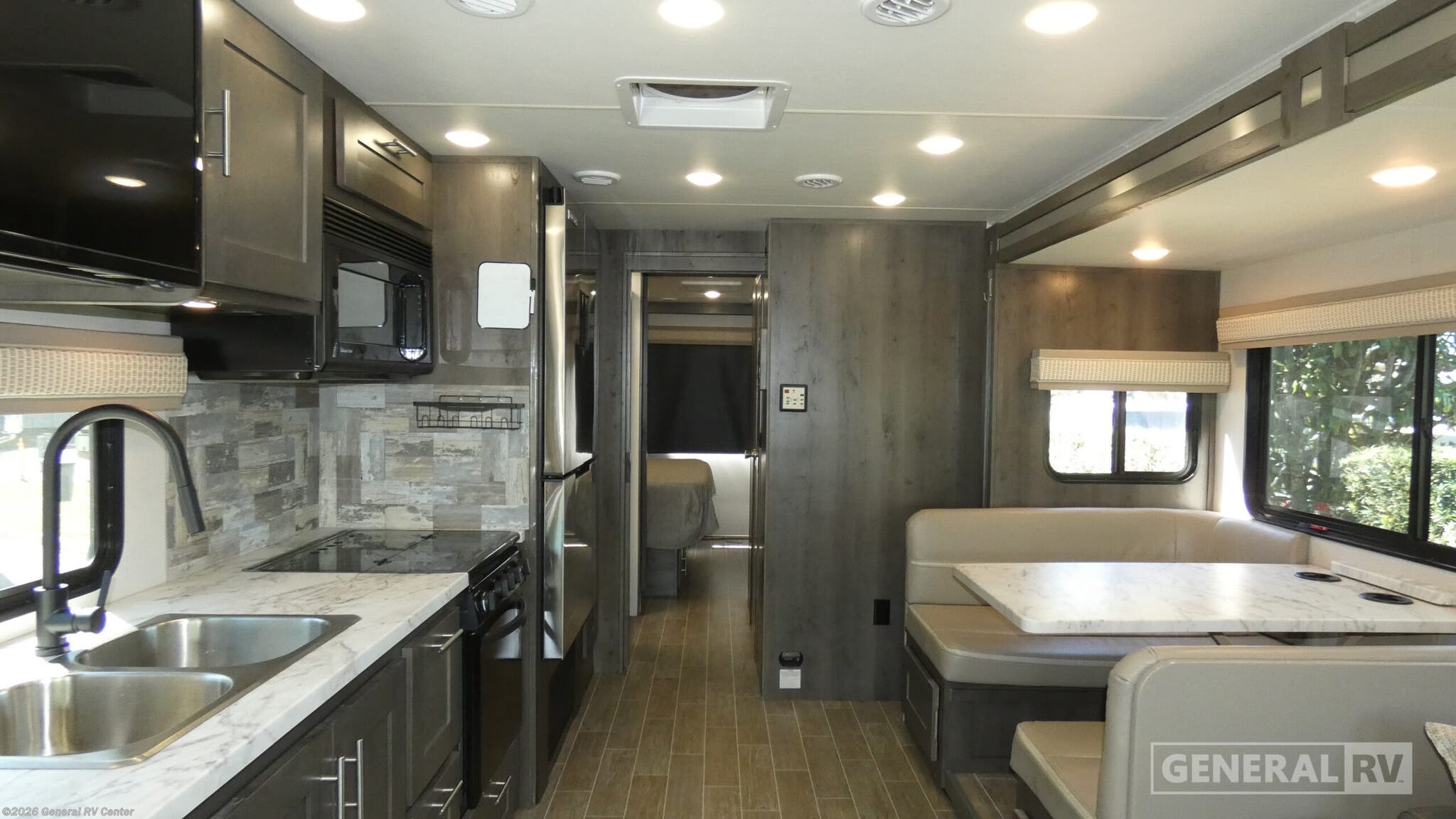 2021 Forest River Georgetown 3 SERIES 32A3 - Used Class A For Sale by General RV Center in Dover, Florida