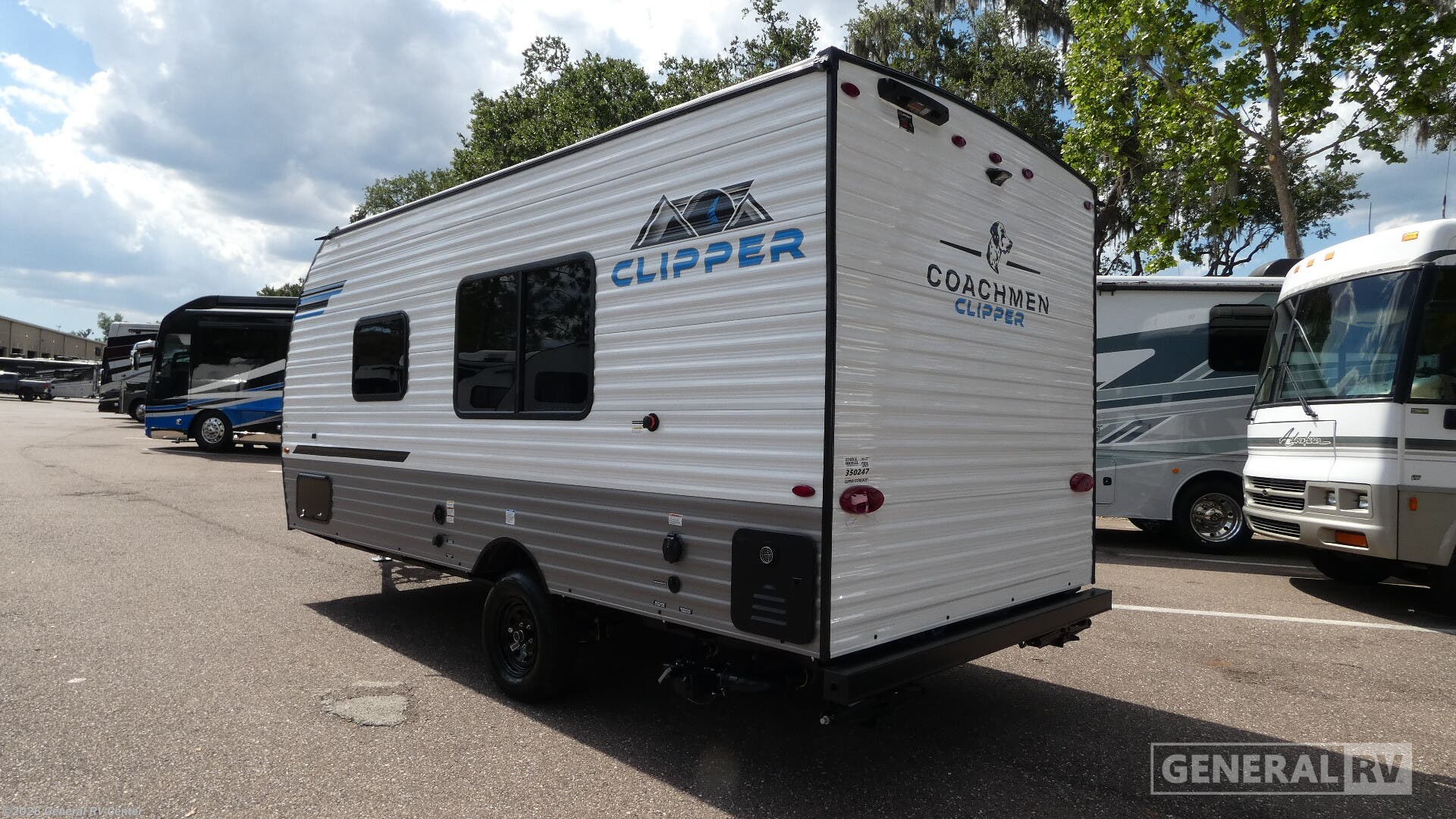 2026 Clipper 3K SERIES 17FQ by Coachmen from General RV Center in Dover, Florida