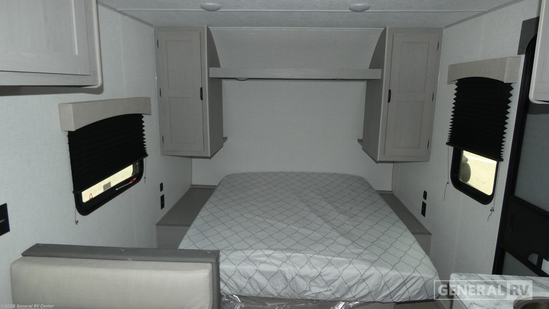 New 2026 Coachmen Clipper 3K SERIES 17FQ available in Dover, Florida