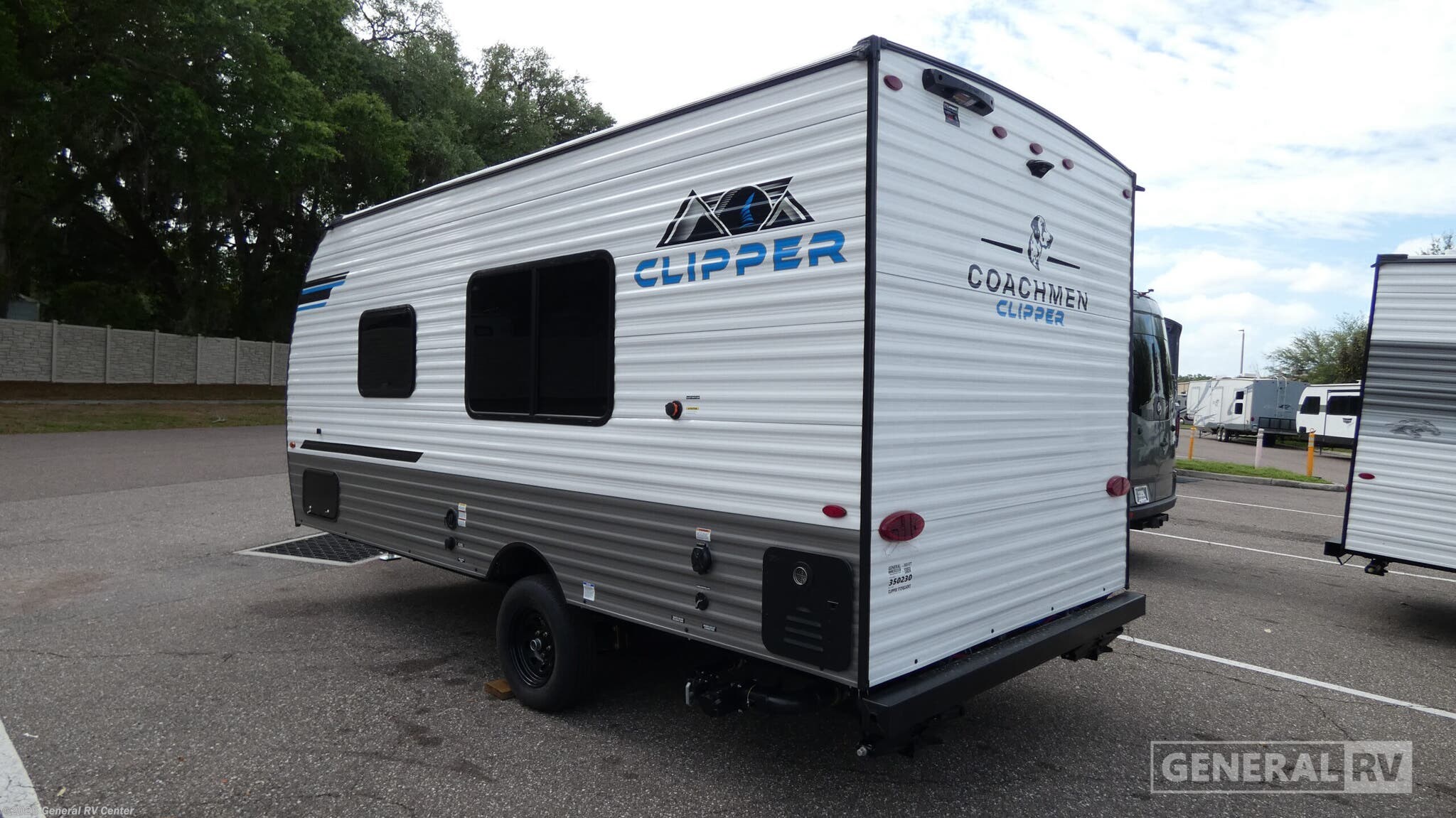 2026 Clipper 3K SERIES 17FQ by Coachmen from General RV Center in Dover, Florida