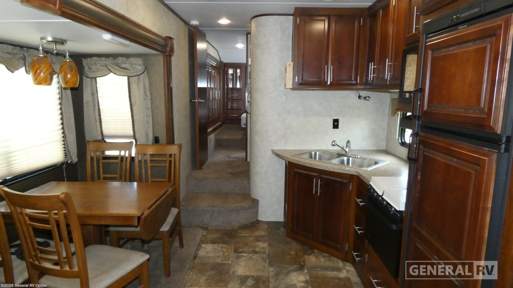 Used 2015 Gulf Stream Canyon Trail 27FRLD available in Dover, Florida