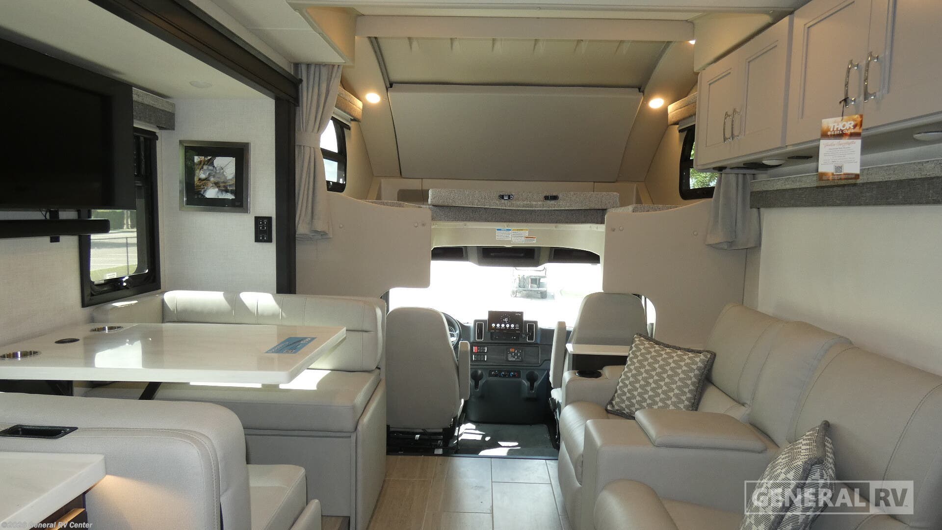 New 2026 Thor Motor Coach Pasadena SV 34XG available in Dover, Florida