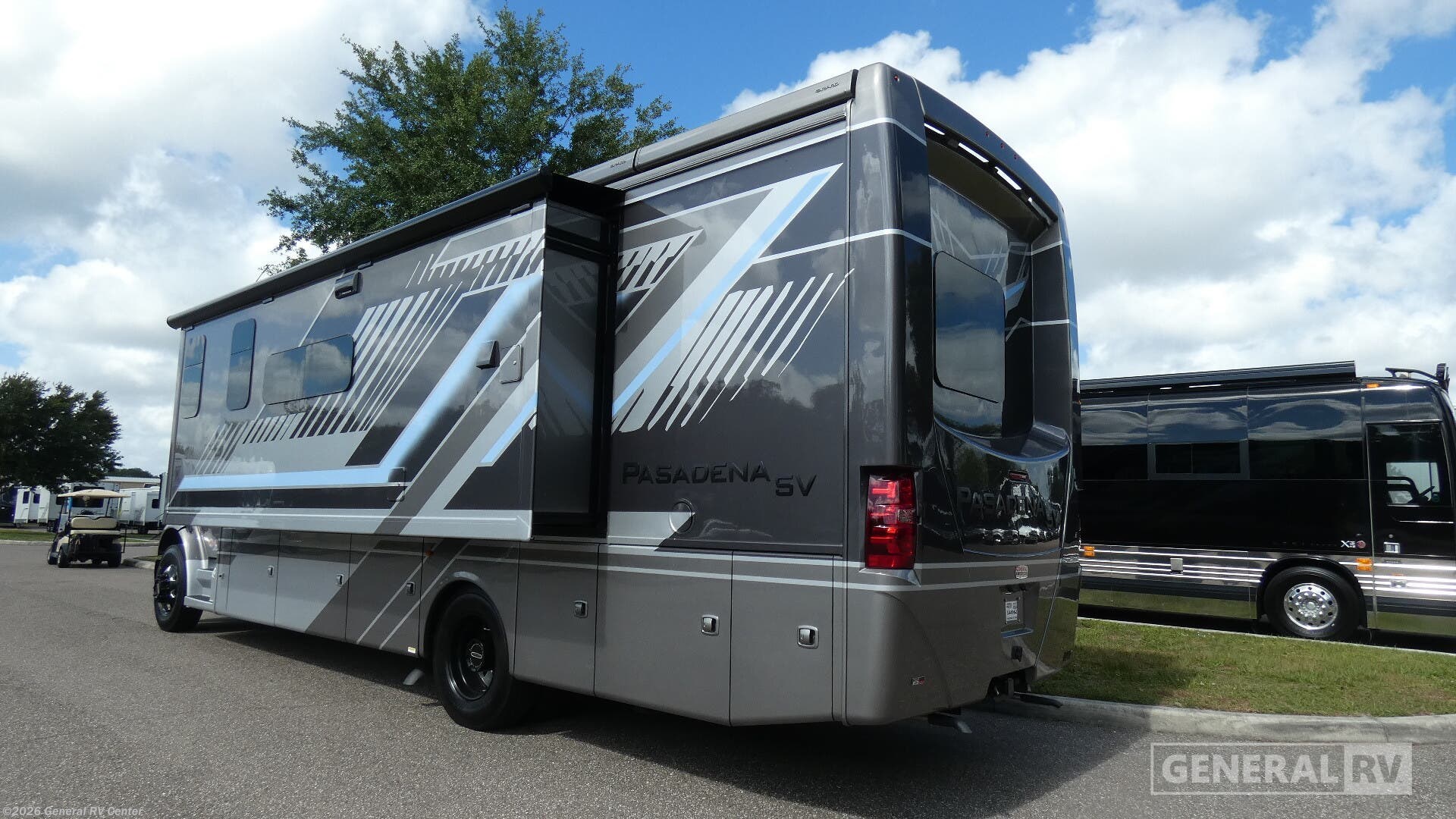 2026 Pasadena SV 34XG by Thor Motor Coach from General RV Center in Dover, Florida