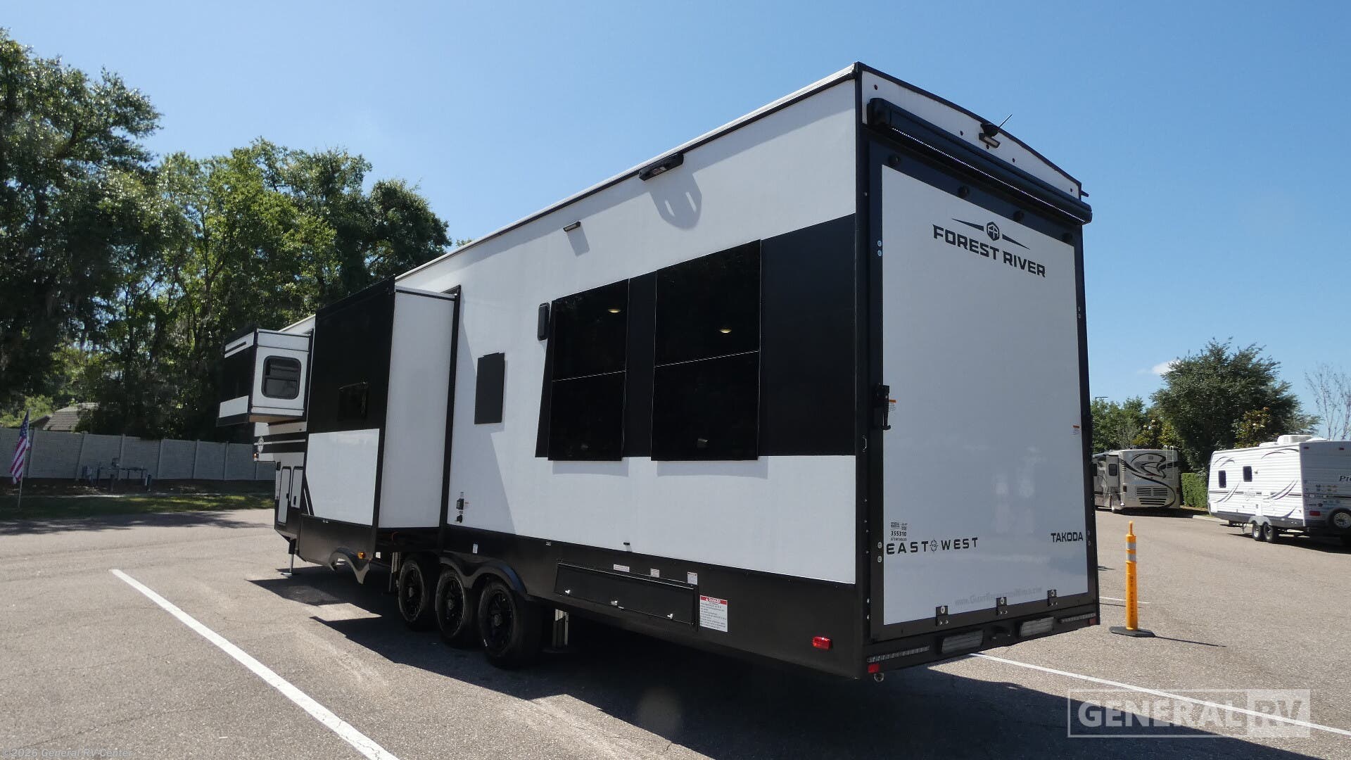 2025 Takoda 350TH by East to West from General RV Center in Dover, Florida