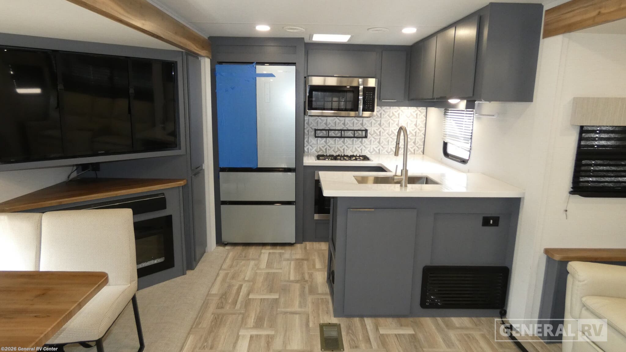 2025 Prime Time LaCrosse 3411RK - Used Travel Trailer For Sale by General RV Center in Dover, Florida