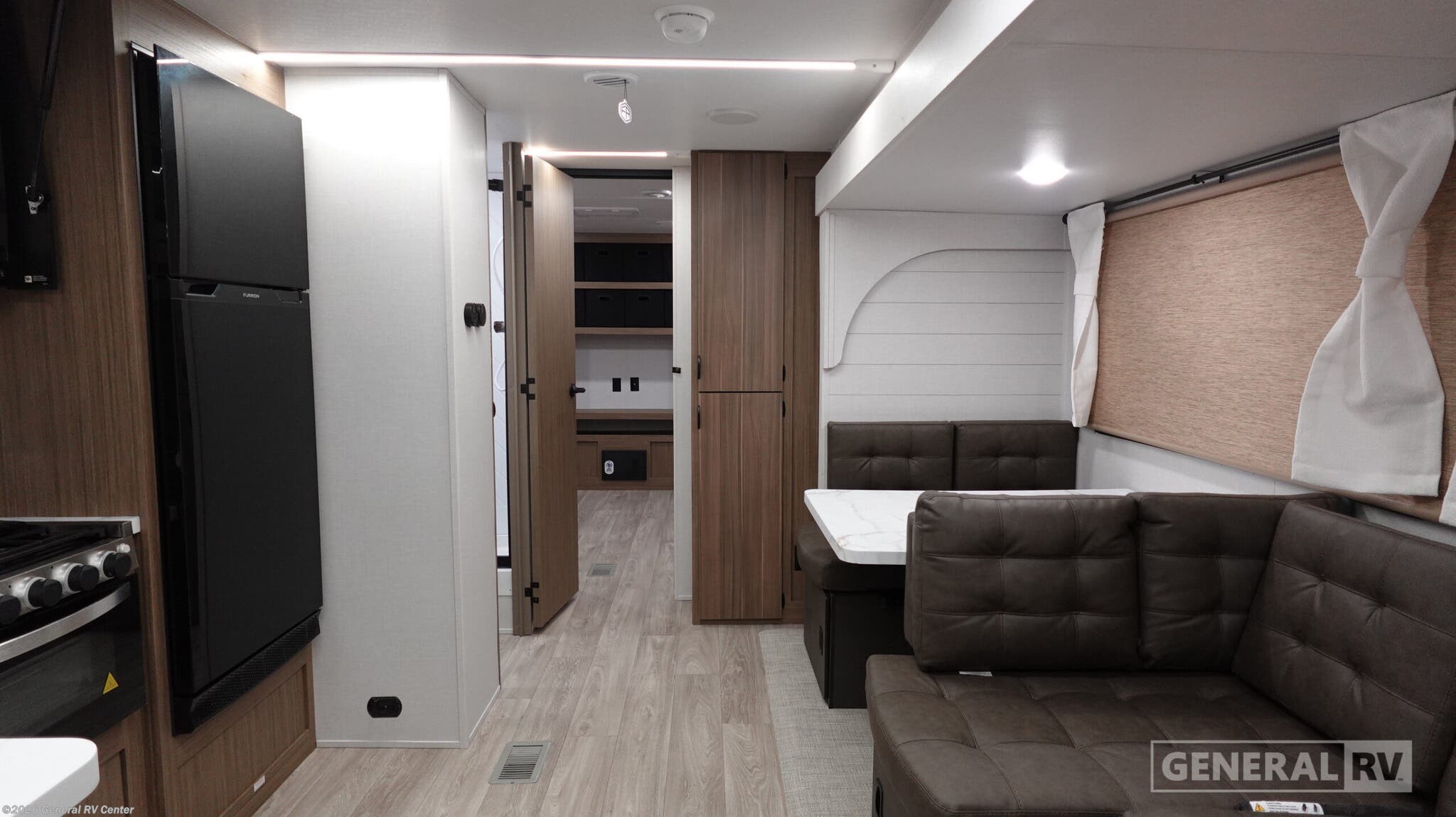2026 Forest River Salem 31KQBTS - New Travel Trailer For Sale by General RV Center in Dover, Florida