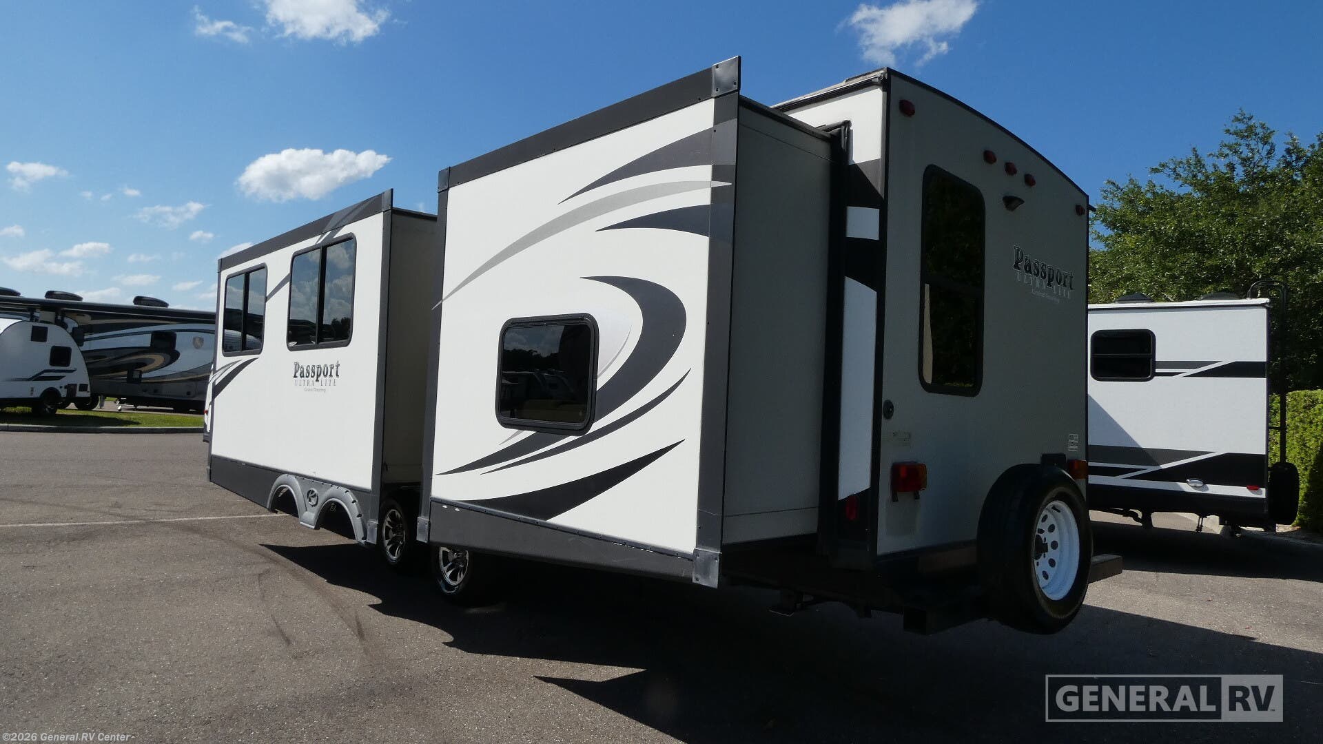 2018 Passport Ultra Lite 3350BH by Keystone from General RV Center in Dover, Florida