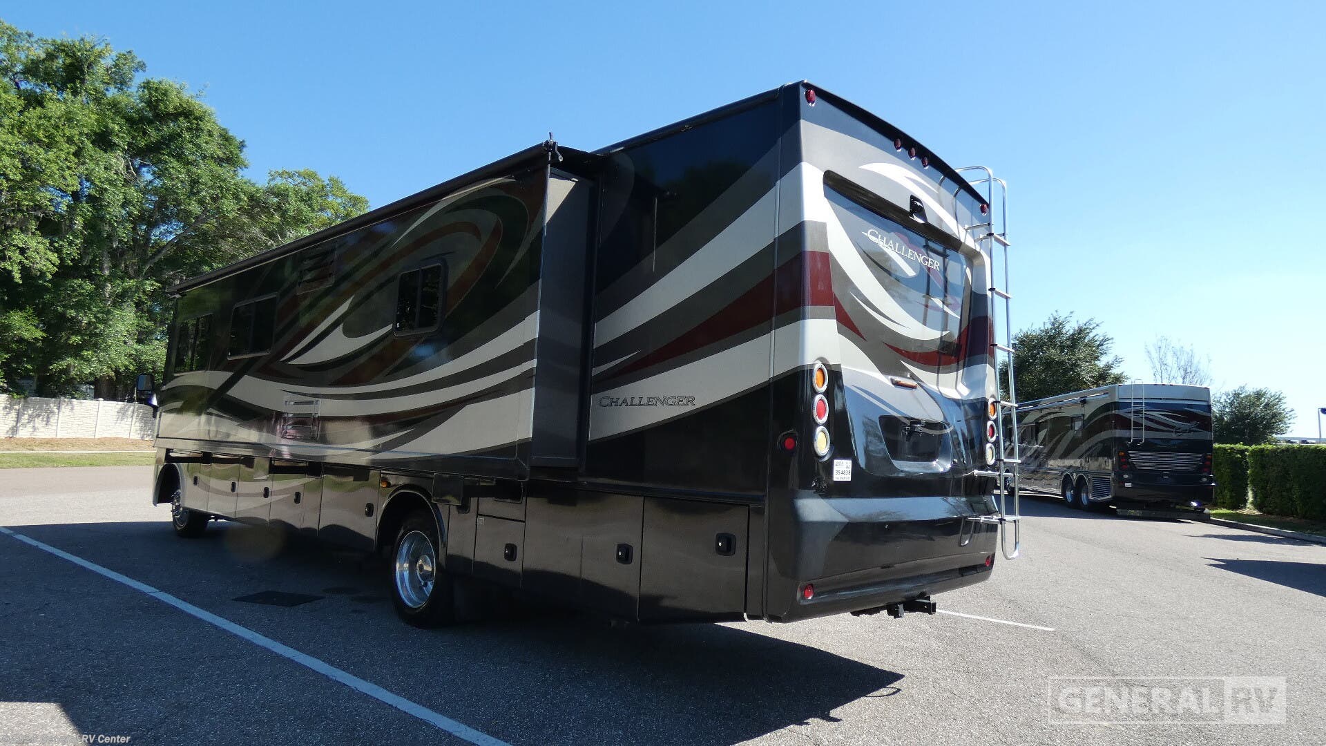 2013 Challenger 36FD by Thor Motor Coach from General RV Center in Dover, Florida