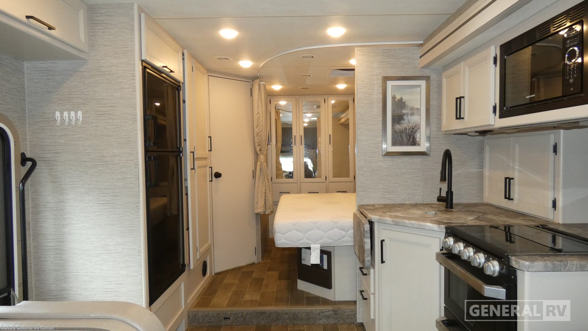 2021 Thor Motor Coach Chateau 27R - Used Class C For Sale by General RV Center in Dover, Florida