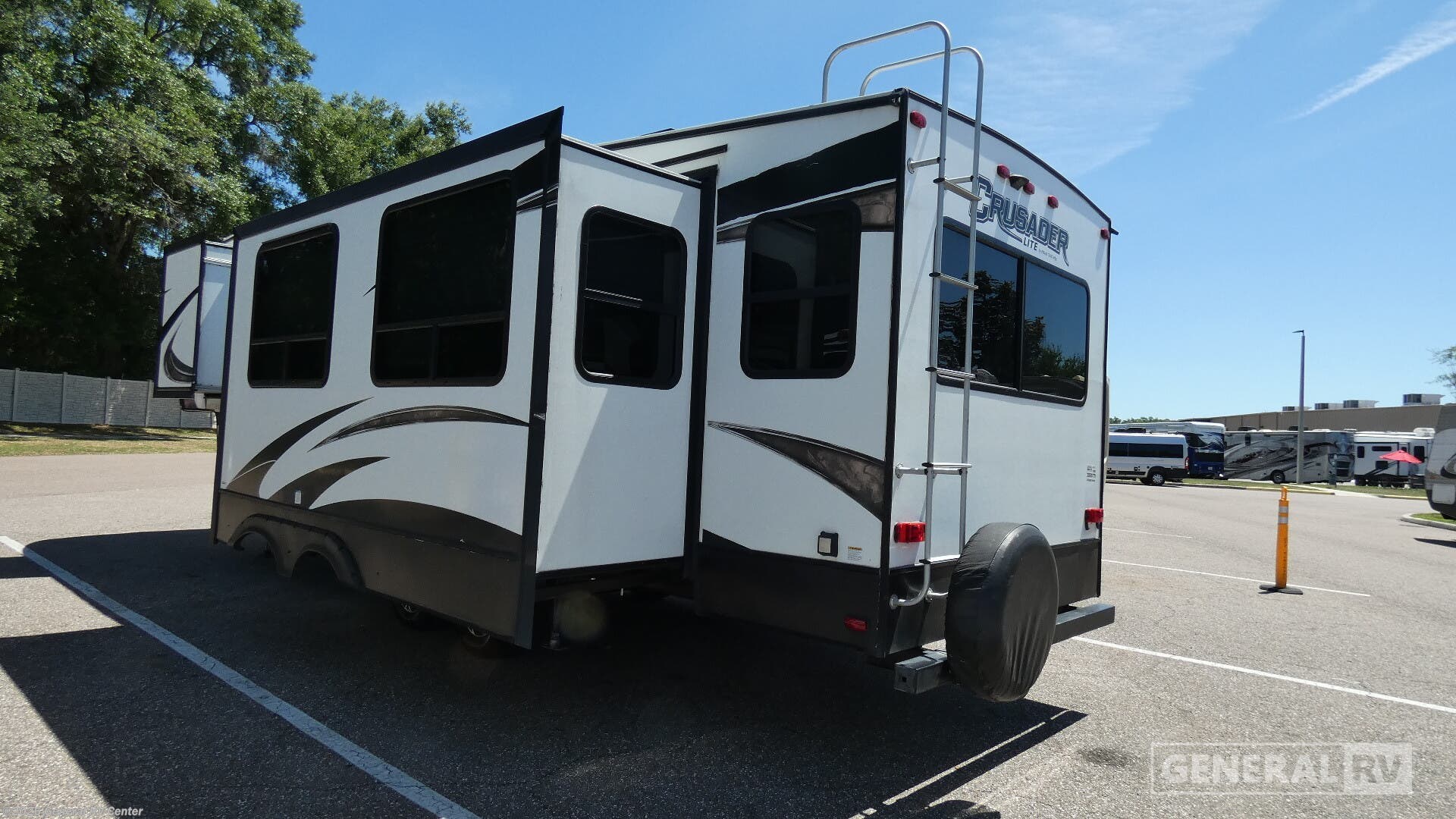 2019 Crusader Lite 29RSLE by Prime Time from General RV Center in Dover, Florida
