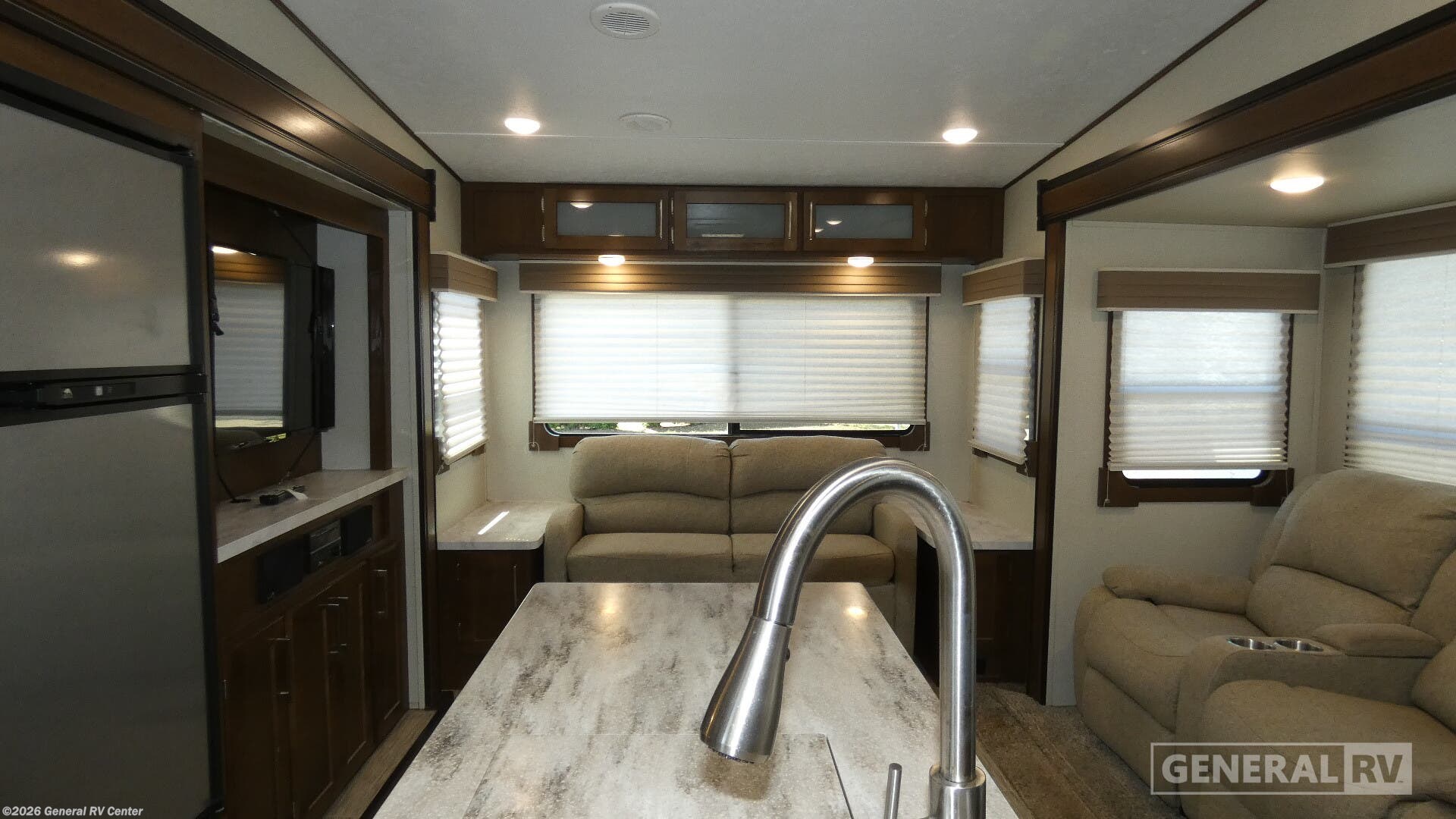 2019 Prime Time Crusader Lite 29RSLE - Used Fifth Wheel For Sale by General RV Center in Dover, Florida