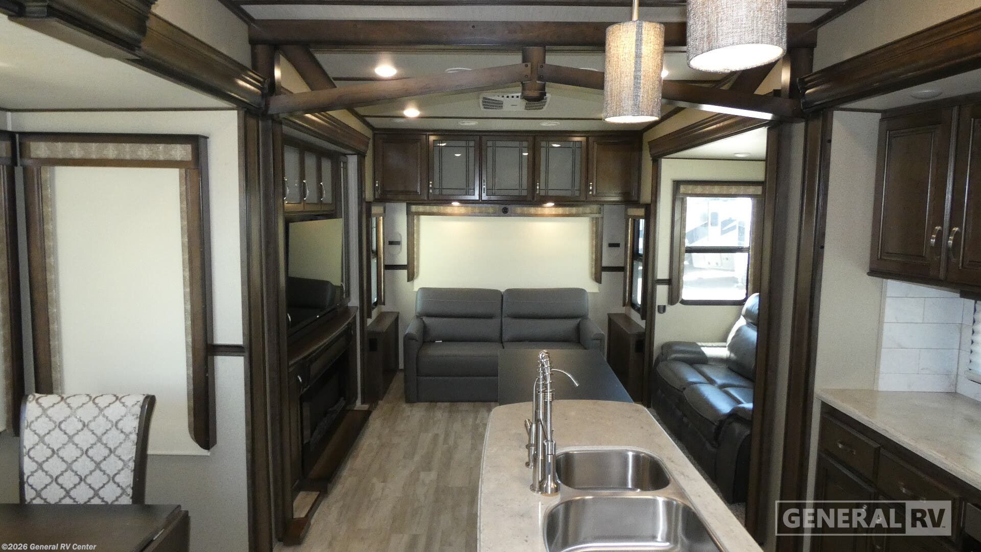 2018 Grand Design Solitude 360RL - Used Fifth Wheel For Sale by General RV Center in Dover, Florida