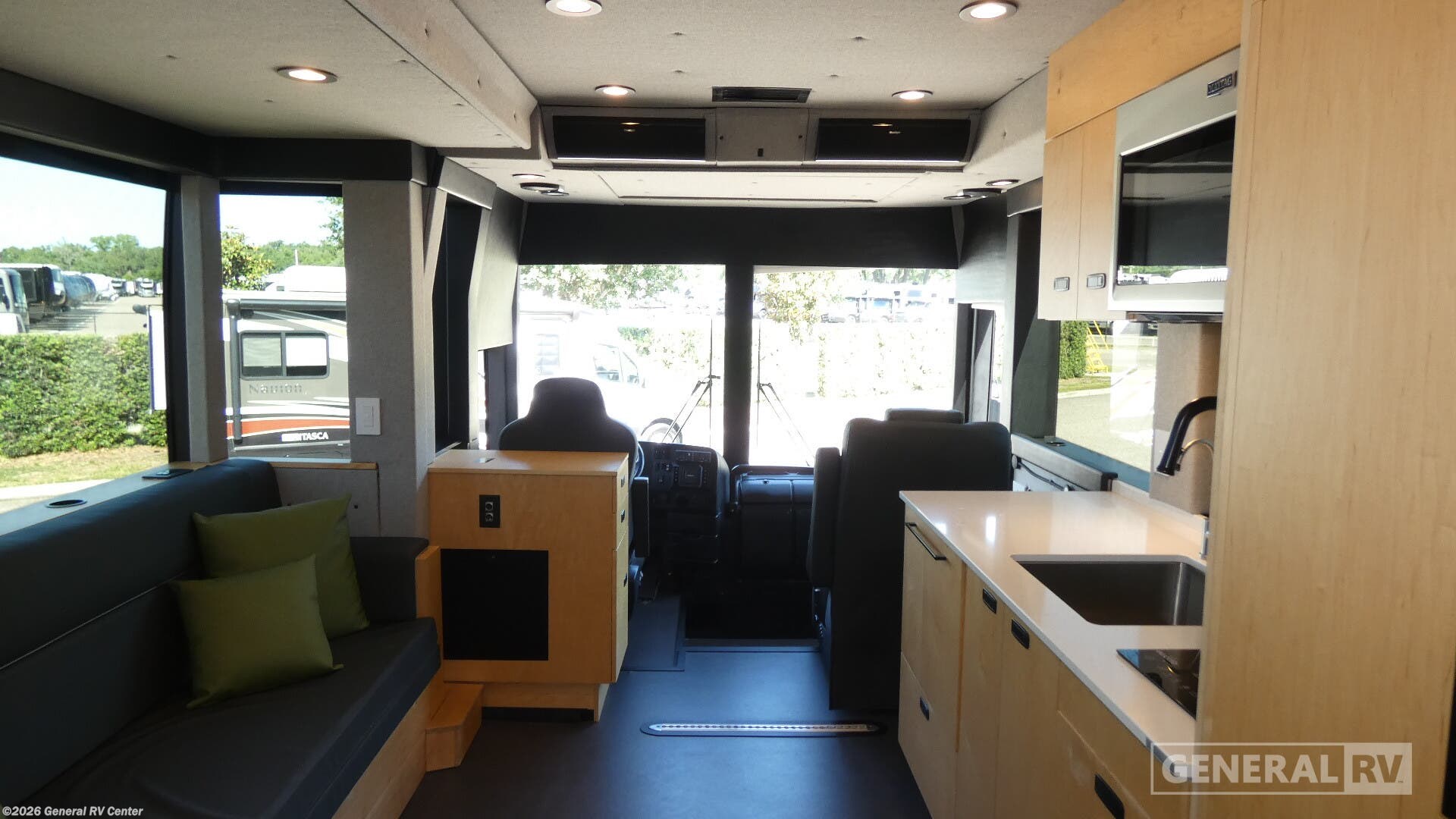 Used 2018 Prevost X3-45 available in Dover, Florida