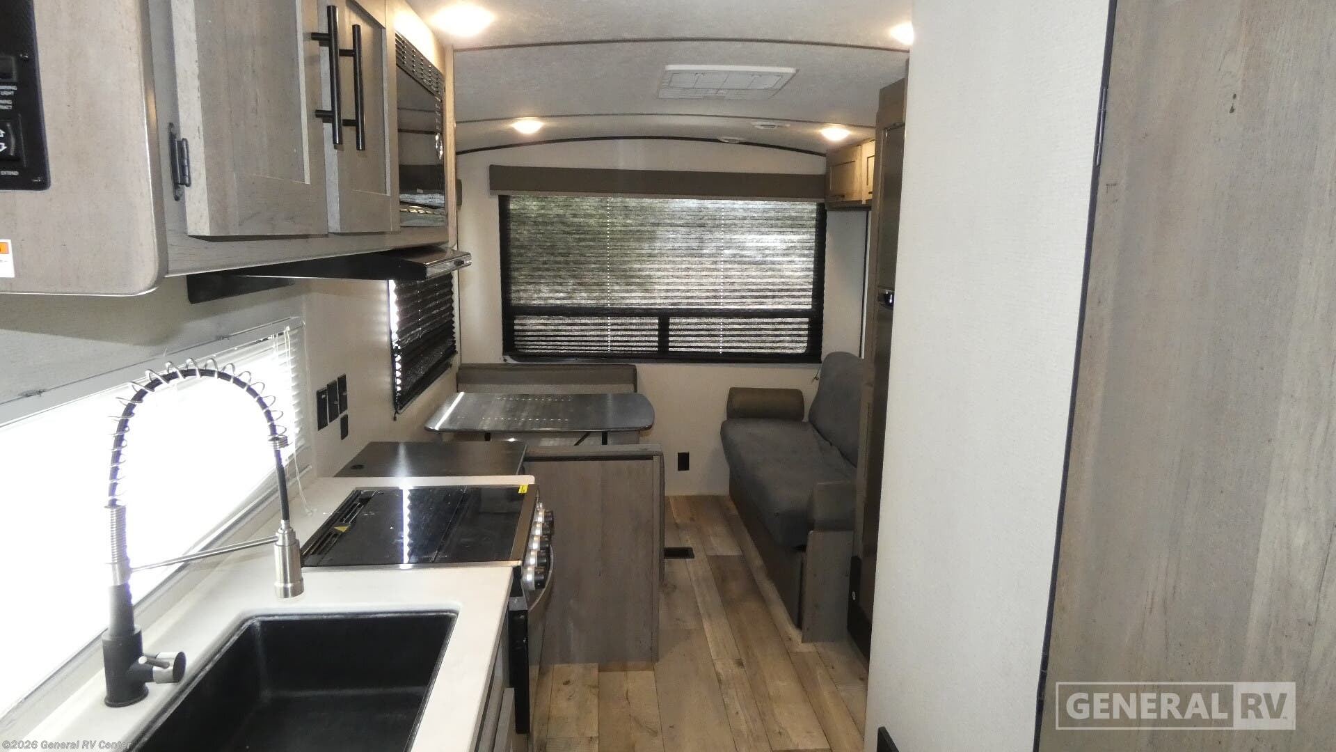 2021 Keystone Springdale 220RD - Used Travel Trailer For Sale by General RV Center in Dover, Florida