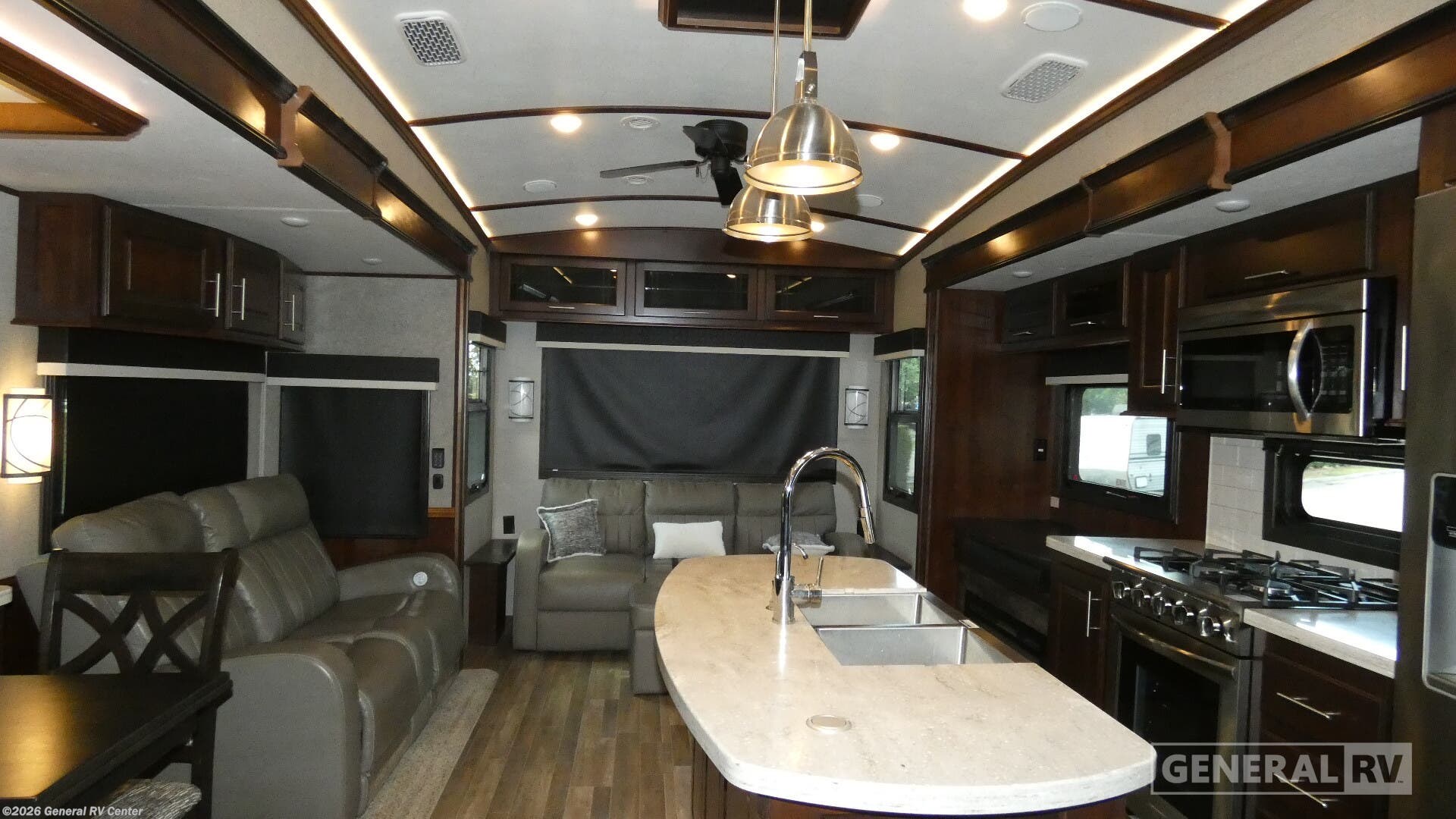 2020 Jayco Pinnacle 36FBTS - Used Fifth Wheel For Sale by General RV Center in Dover, Florida