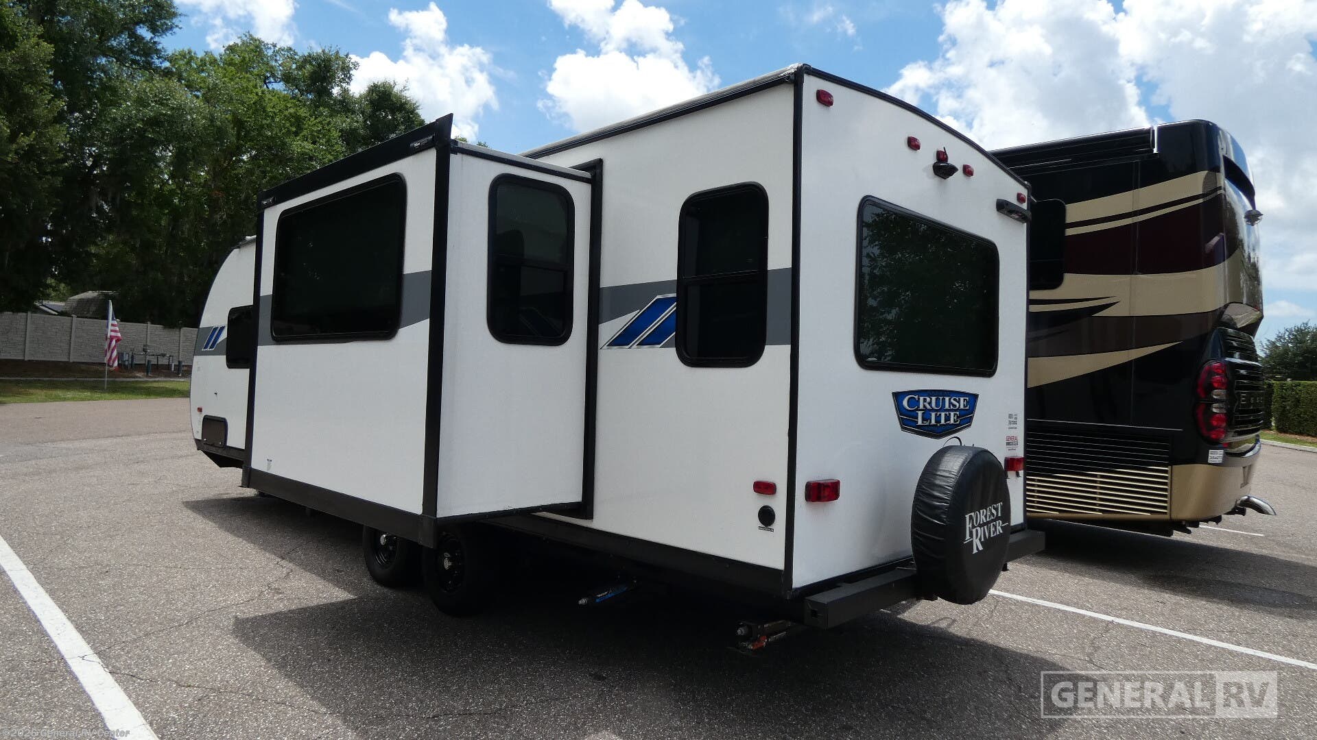 2023 Salem Cruise Lite 24RLXL by Forest River from General RV Center in Dover, Florida