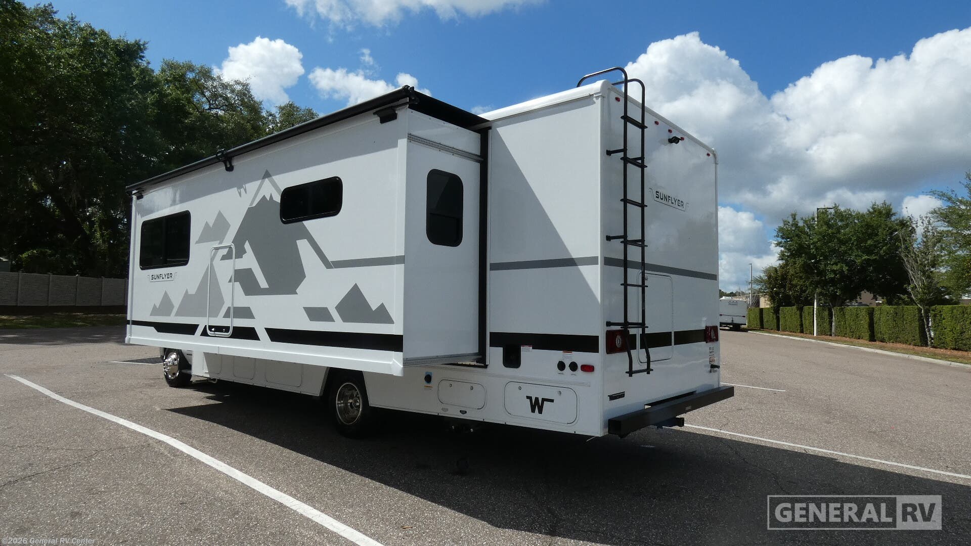 2027 Sunflyer 28MB by Winnebago from General RV Center in Dover, Florida