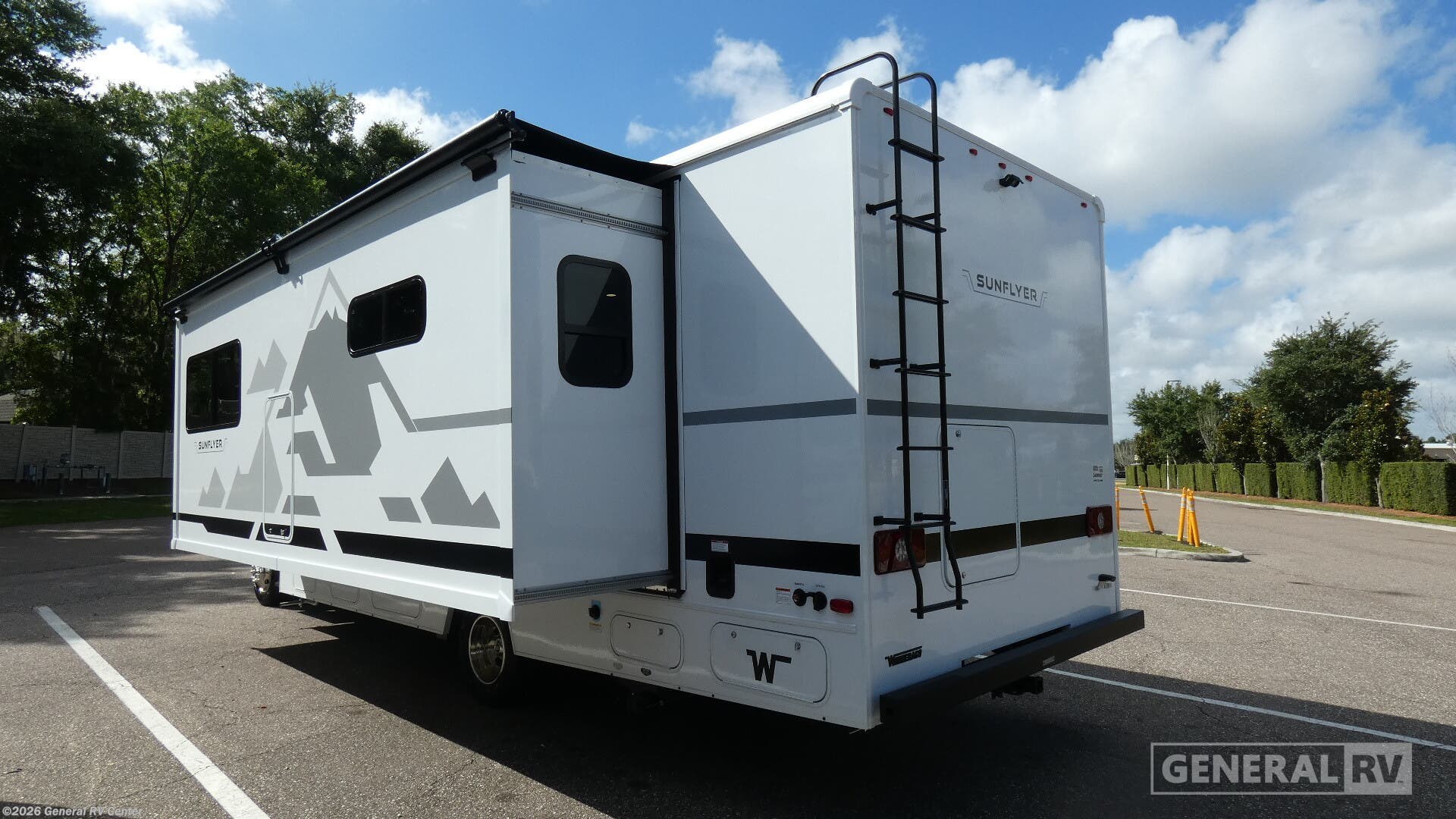 2027 Sunflyer 28MB by Winnebago from General RV Center in Dover, Florida