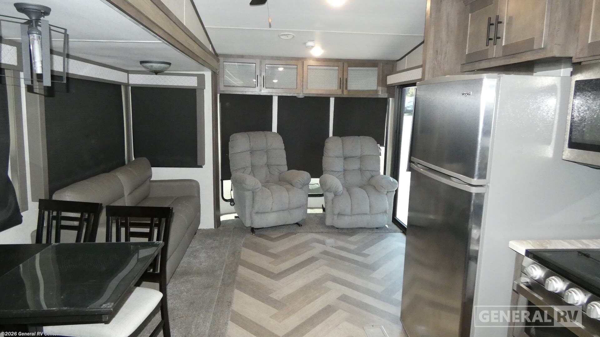 Used 2020 Forest River Salem Villa 353FLFB available in Dover, Florida