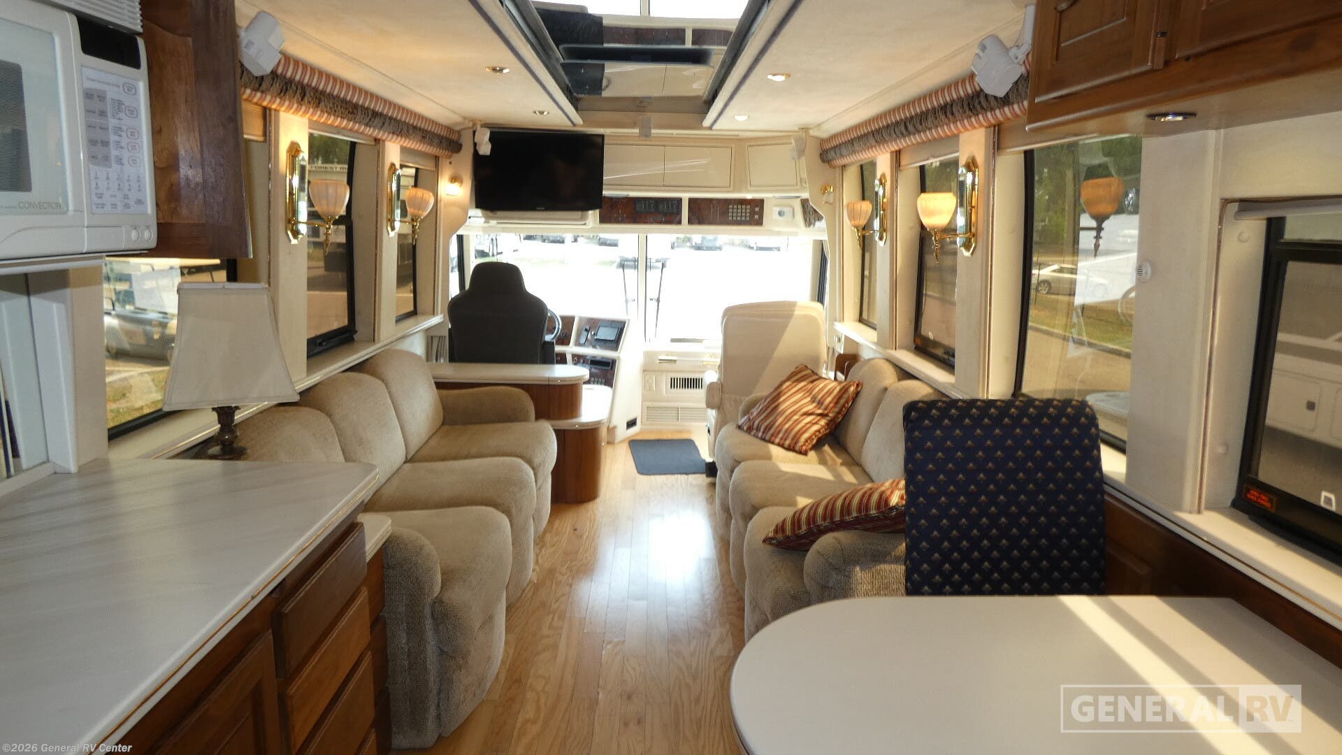 Used 1999 Country Coach XL-40 available in Dover, Florida