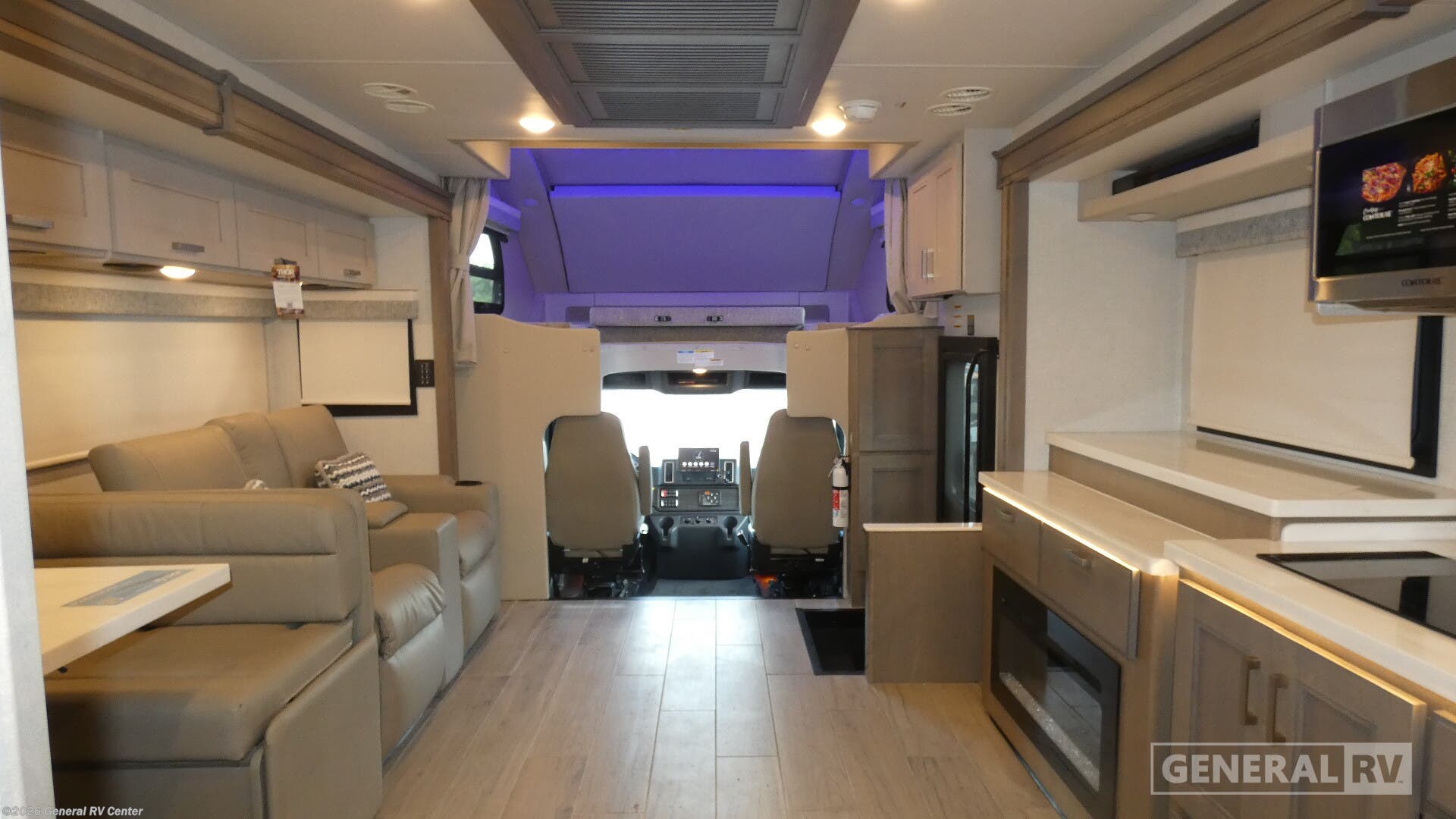 New 2026 Thor Motor Coach Pasadena SV 38DX available in Dover, Florida