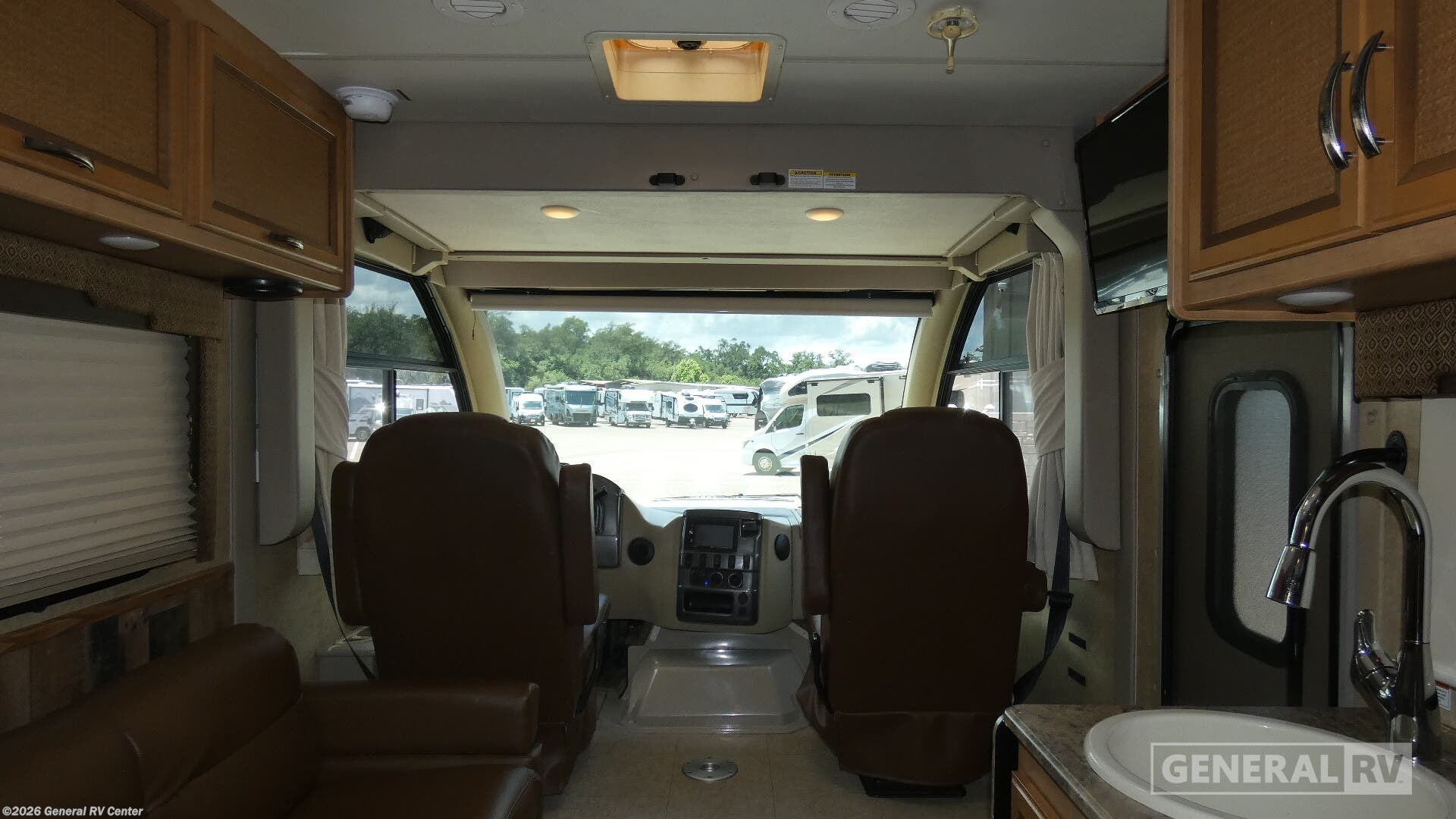 Used 2016 Thor Motor Coach Axis 25.2 available in Dover, Florida