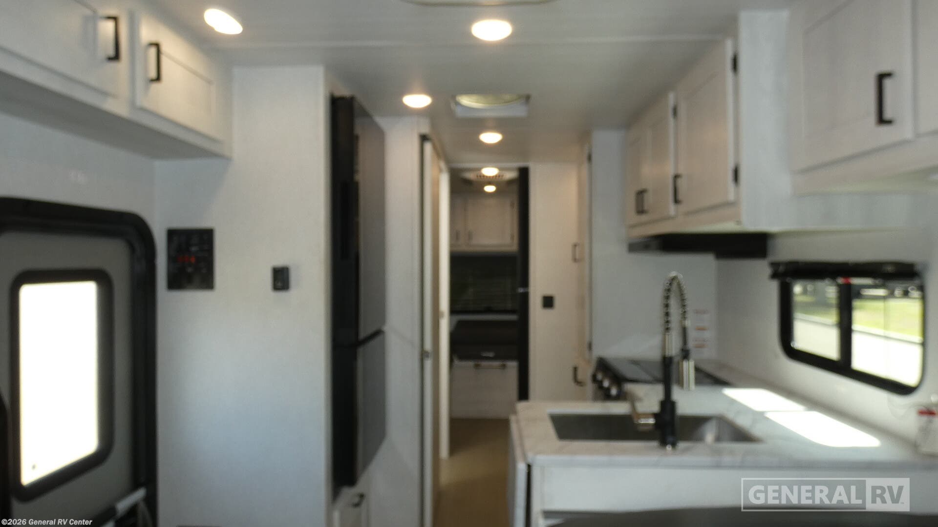 2025 East to West Entrada 2710NKF - Used Class C For Sale by General RV Center in Dover, Florida