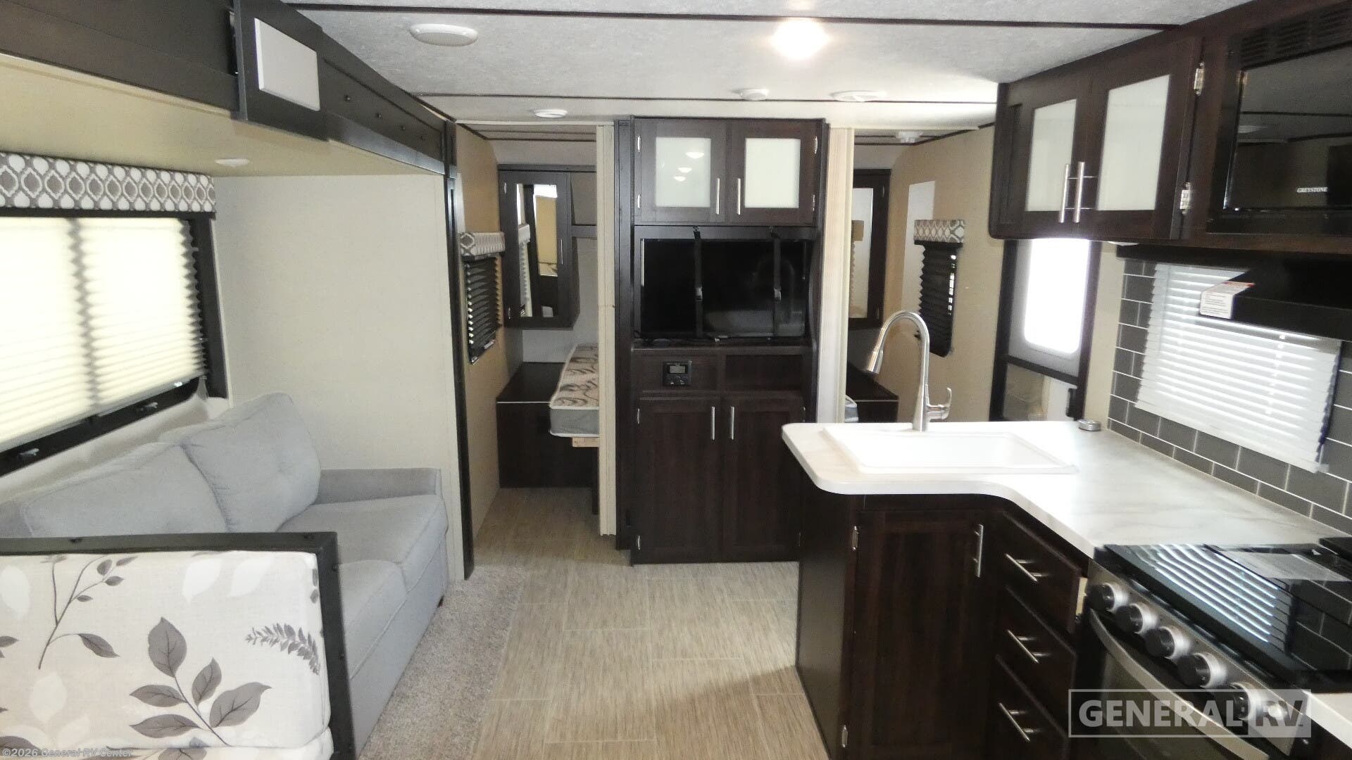 Used 2019 Prime Time Tracer Breeze 26DBS available in Dover, Florida