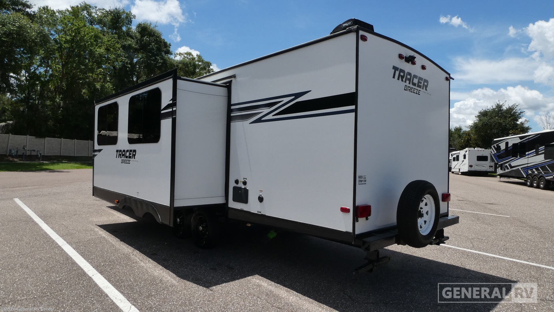 2019 Tracer Breeze 26DBS by Prime Time from General RV Center in Dover, Florida