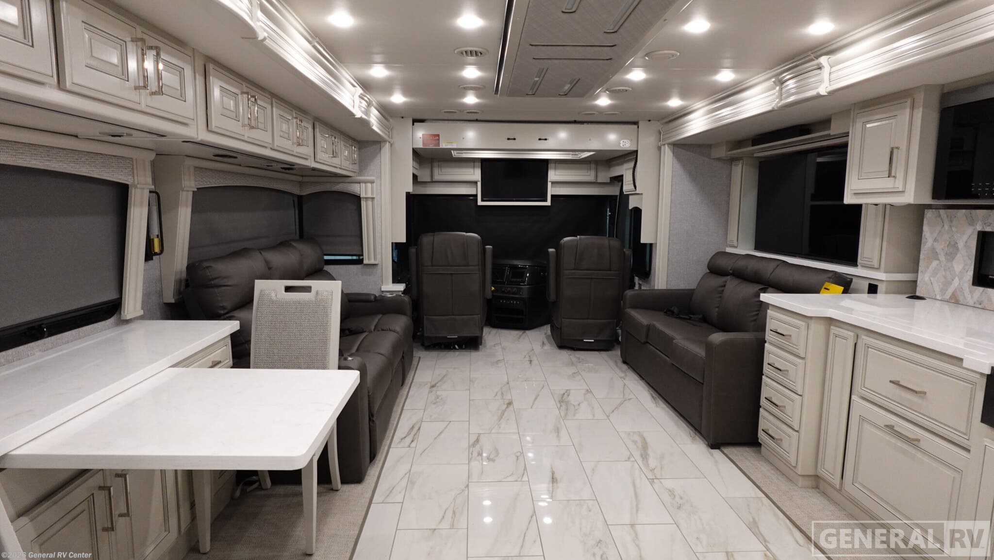 New 2026 Fleetwood Palisade 45DS available in Dover, Florida