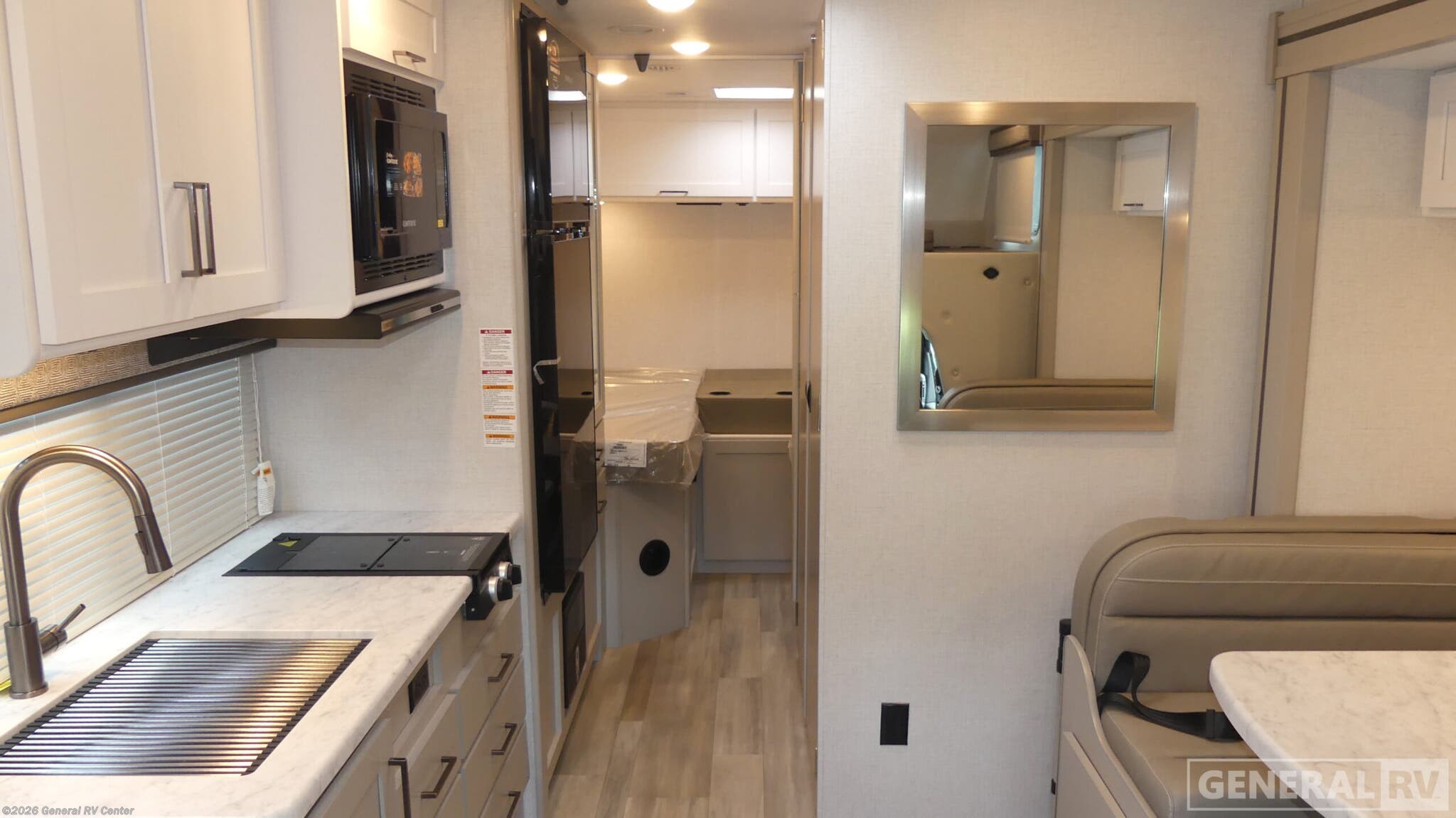 2026 Thor Motor Coach Pasadena SZ25 - New Class C For Sale by General RV Center in Dover, Florida