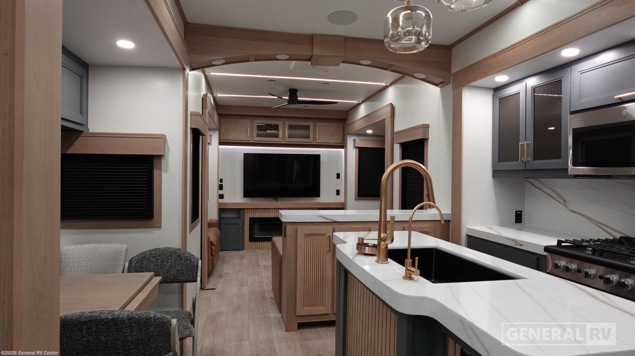 2027 CrossRoads Redwood 415RD - New Fifth Wheel For Sale by General RV Center in Dover, Florida