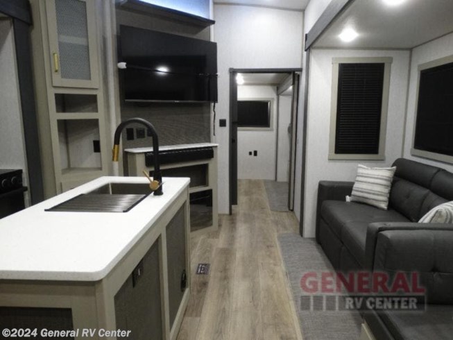2024 Wildwood Heritage Glen 353BED by Forest River from General RV Center in Draper, Utah