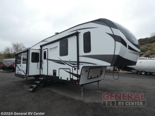 Used 2021 Forest River Flagstaff Super Lite 528MBS available in Draper, Utah
