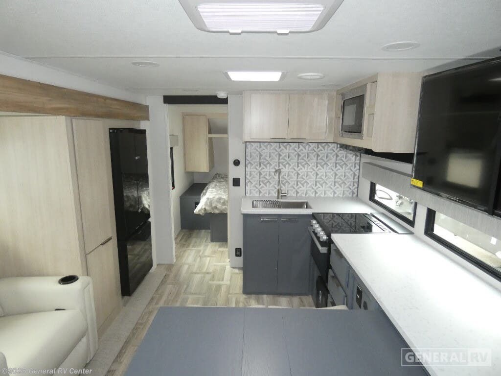 New 2025 Prime Time Tracer 250BH available in Draper, Utah