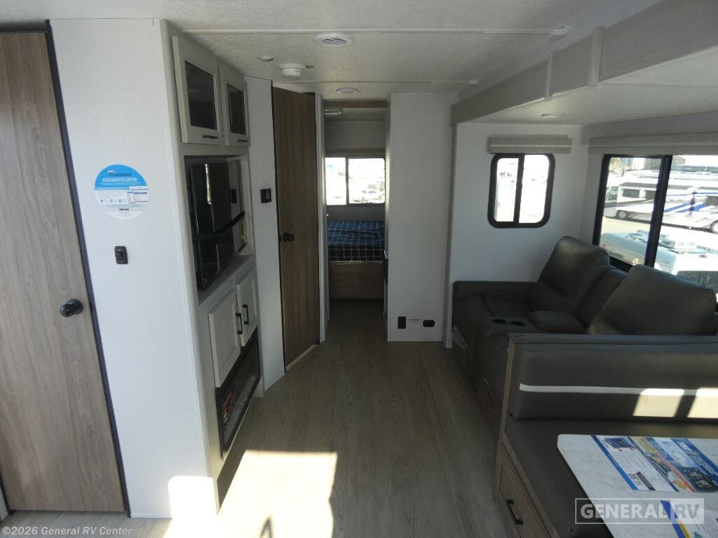 2025 Coachmen Freedom Express Ultra Lite 259FKDS - New Travel Trailer For Sale by General RV Center in Draper, Utah features Slideout