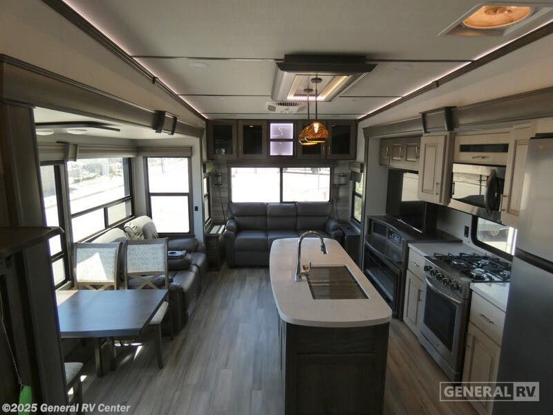 2021 Paradigm ALLIANCE  370FB by Alliance RV from General RV Center in Draper, Utah