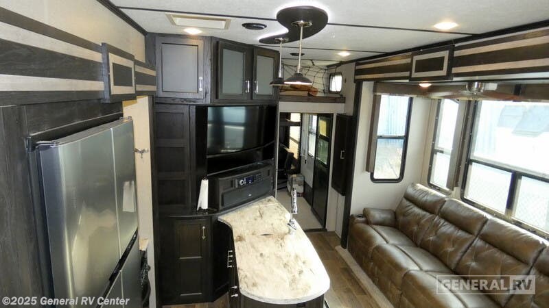2017 Keystone Fuzion 423-3S - Used Fifth Wheel For Sale by General RV Center in Draper, Utah