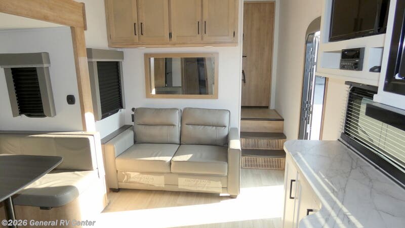 Used 2024 Keystone Arcadia Select 27SBH available in Draper, Utah