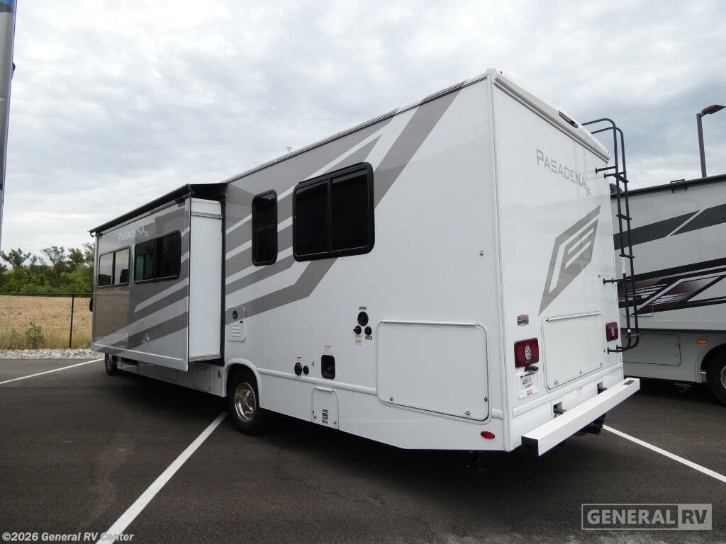 2026 Pasadena SH31 by Thor Motor Coach from General RV Center in Draper, Utah