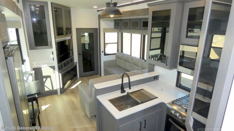 2024 Alliance RV Valor 44V14 - Used Fifth Wheel For Sale by General RV Center in Draper, Utah