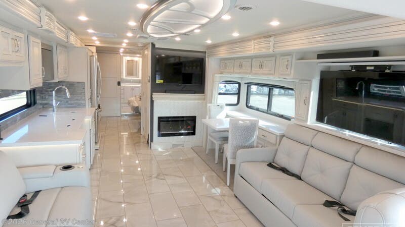 2026 Fleetwood Discovery 38W - New Class A For Sale by General RV Center in Draper, Utah