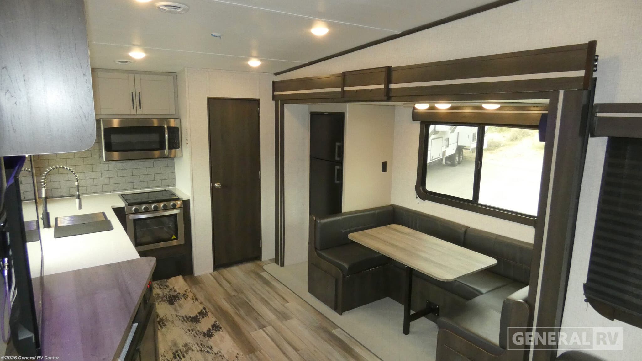 2022 CrossRoads Cruiser Aire 27MK - Used Fifth Wheel For Sale by General RV Center in Draper, Utah