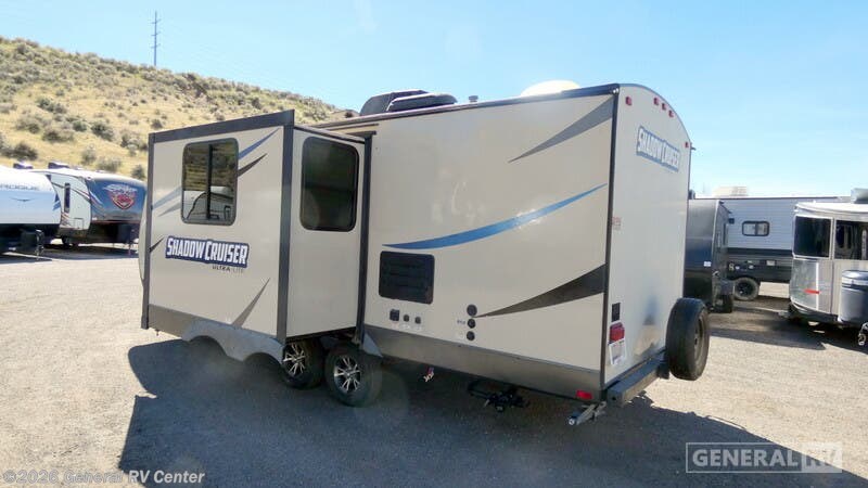 2018 Shadow Cruiser 225RBS by Cruiser RV from General RV Center in Draper, Utah