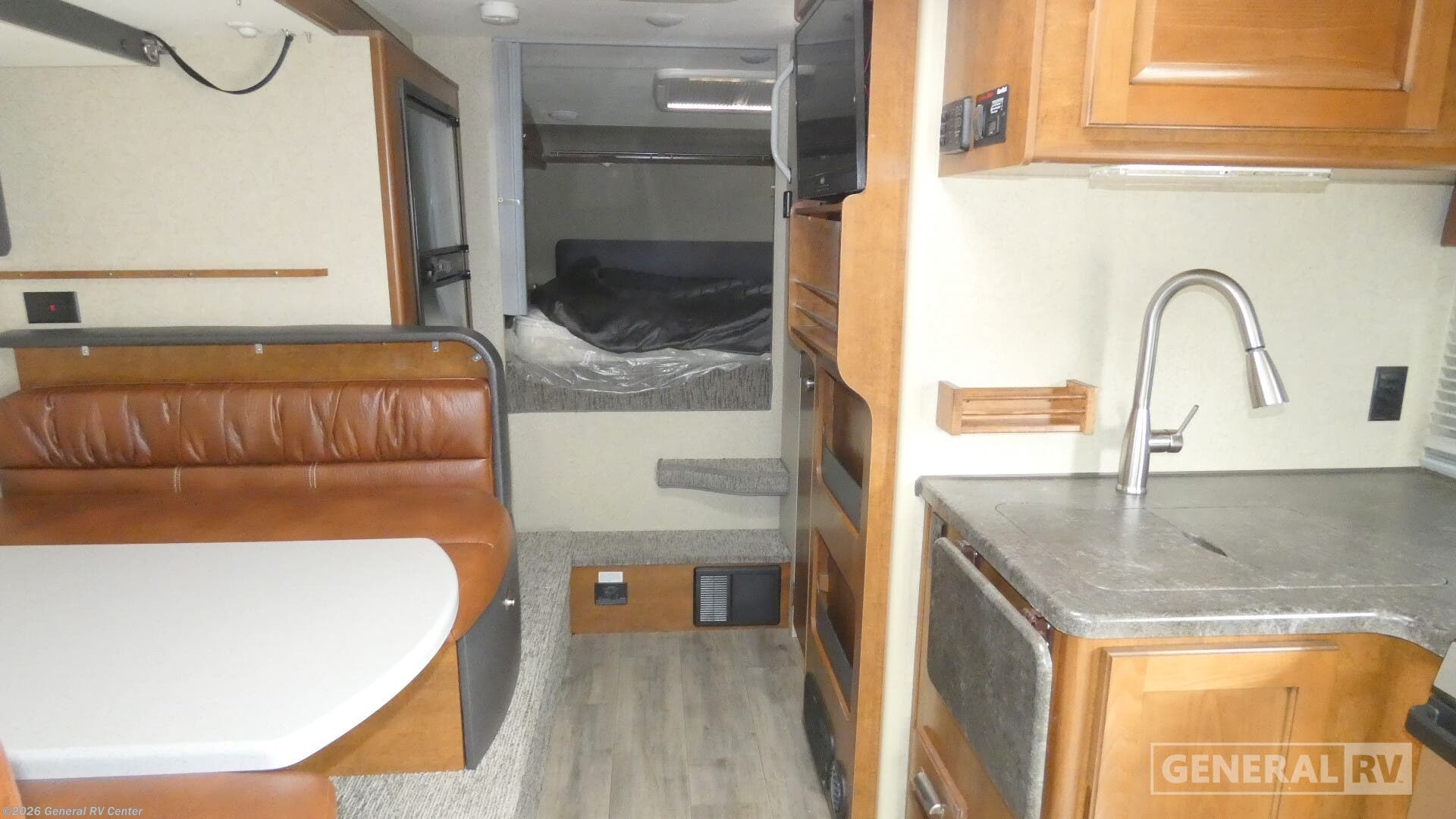 2018 Lance 1172 - Used Truck Camper For Sale by General RV Center in Draper, Utah