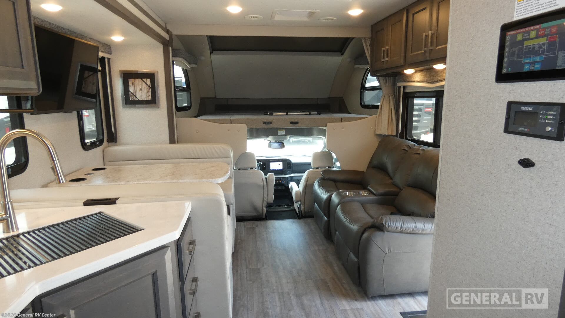 Used 2024 Thor Motor Coach Magnitude XG32 available in Draper, Utah