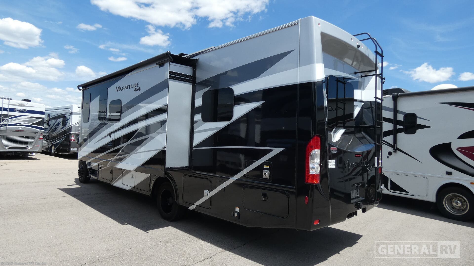 2024 Magnitude XG32 by Thor Motor Coach from General RV Center in Draper, Utah