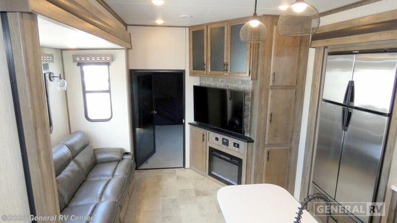 2021 Forest River Vengeance Rogue Armored 351A13 - Used Fifth Wheel For Sale by General RV Center in Draper, Utah
