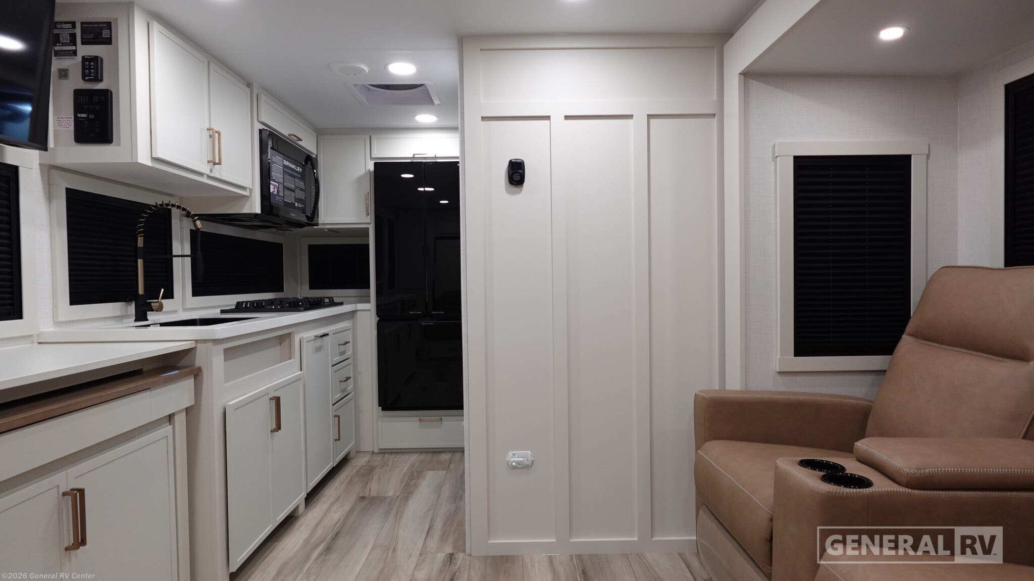 2027 Brinkley RV Model Ix 20X - New Travel Trailer For Sale by General RV Center in Draper, Utah