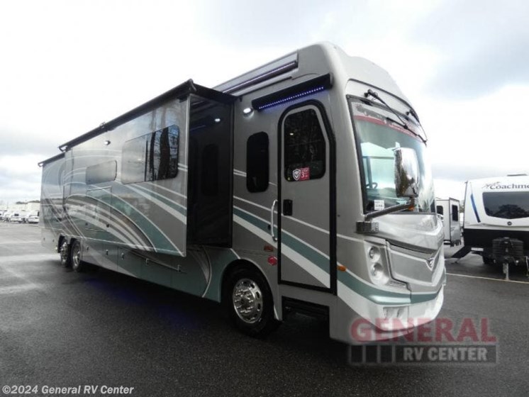 New 2024 Fleetwood Discovery LXE 44B available in Ashland, Virginia